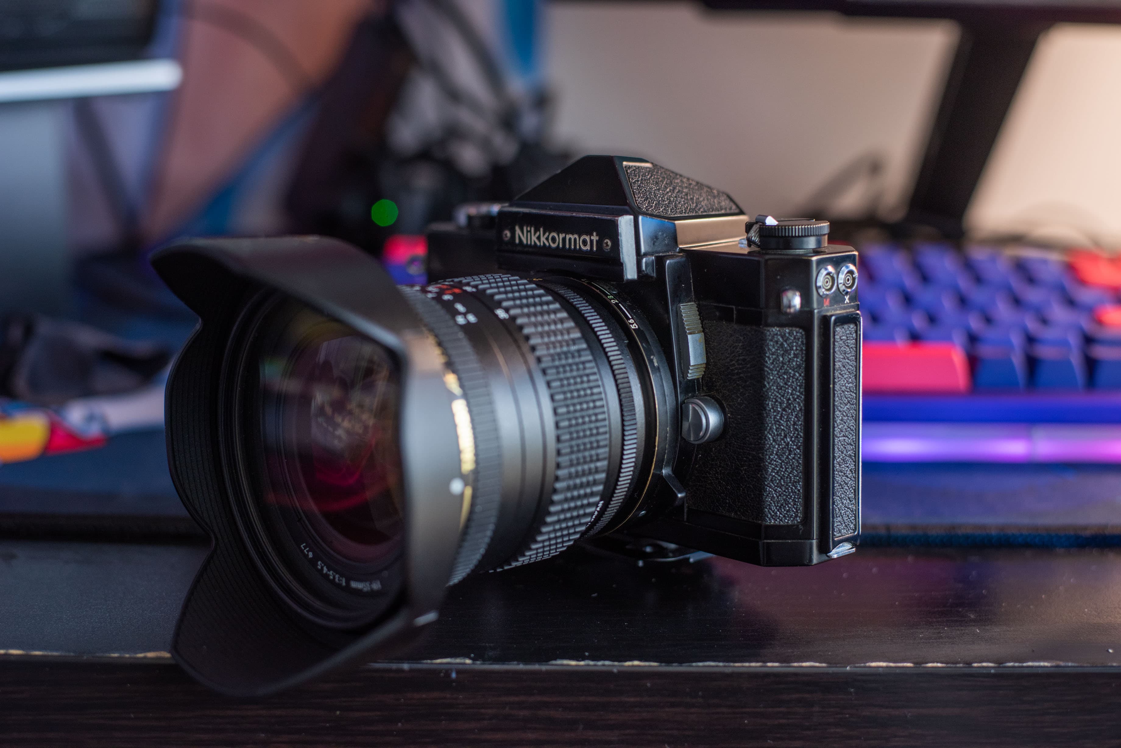 Nikkormat FTn with the Tamron 19-35mm